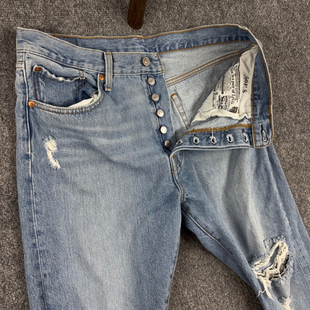 Levis 501 S Jeans Mens Size 32x28 Distressed Ripped Button Fly Light Wash